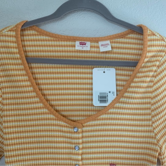 NWT LEVI’S BRITT LONG SLEEVE SNAP FRONT TOP 1X - Picture 7 of 13